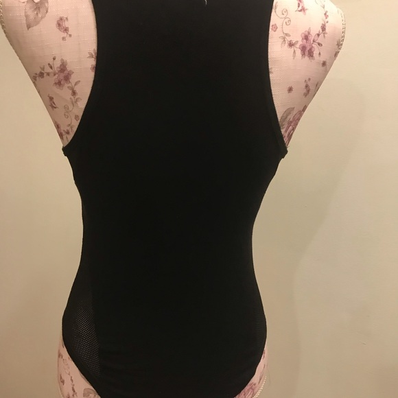 Top - Picture 2 of 5